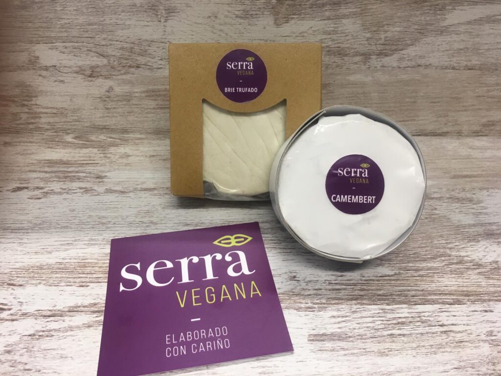 Queshos de Serra Vegana, Brie trufado y Camembert